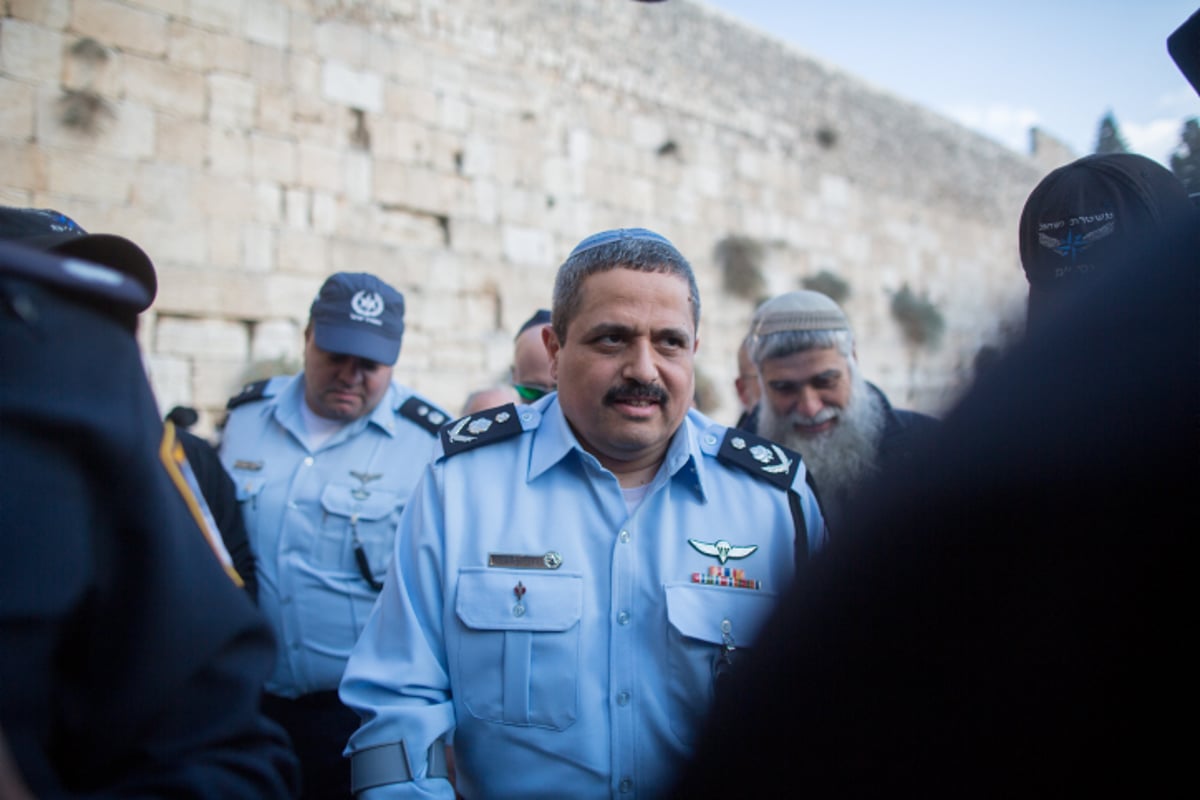 צפו: היום הראשון של השוטר מספר 1 בתמונות