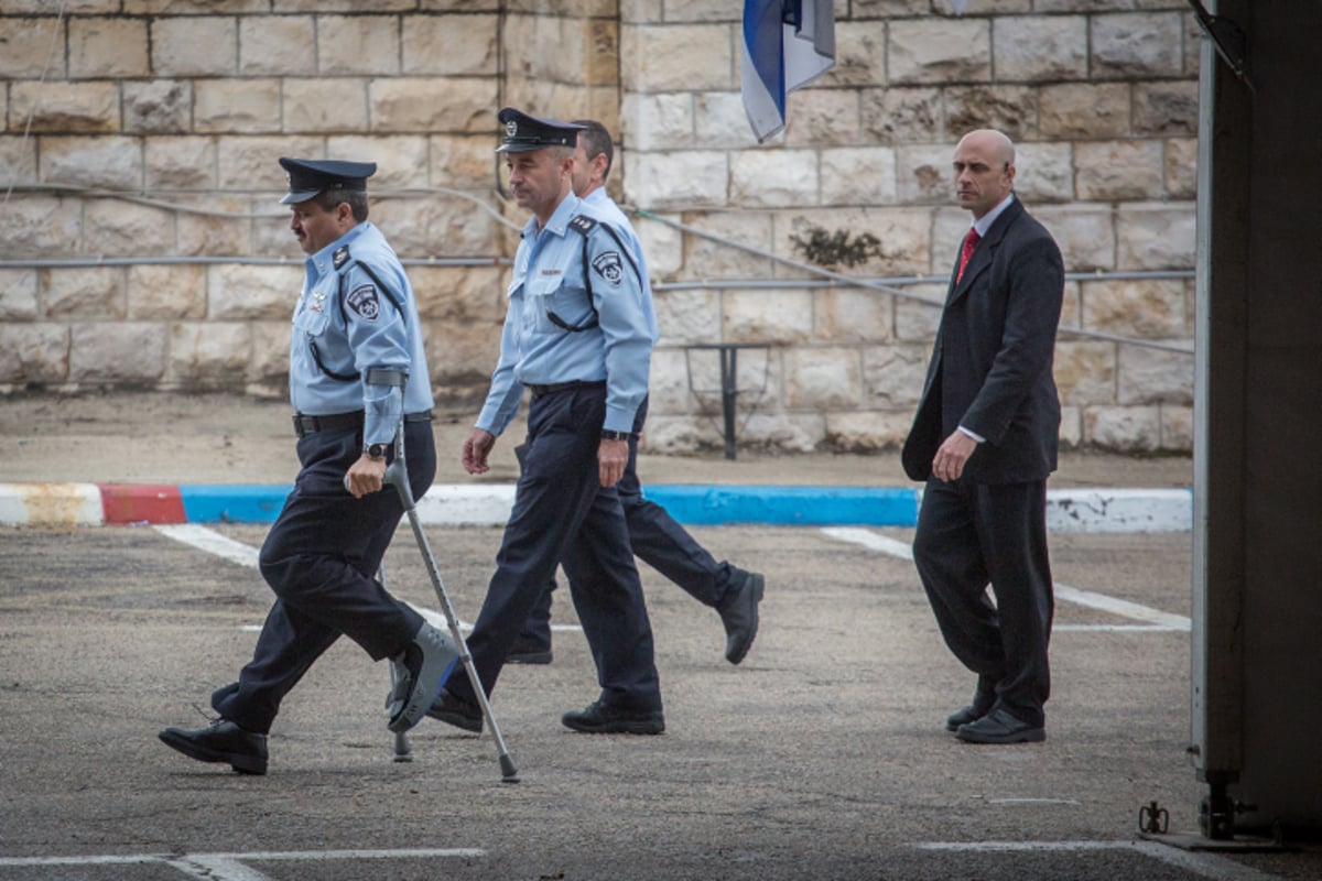 צפו: היום הראשון של השוטר מספר 1 בתמונות