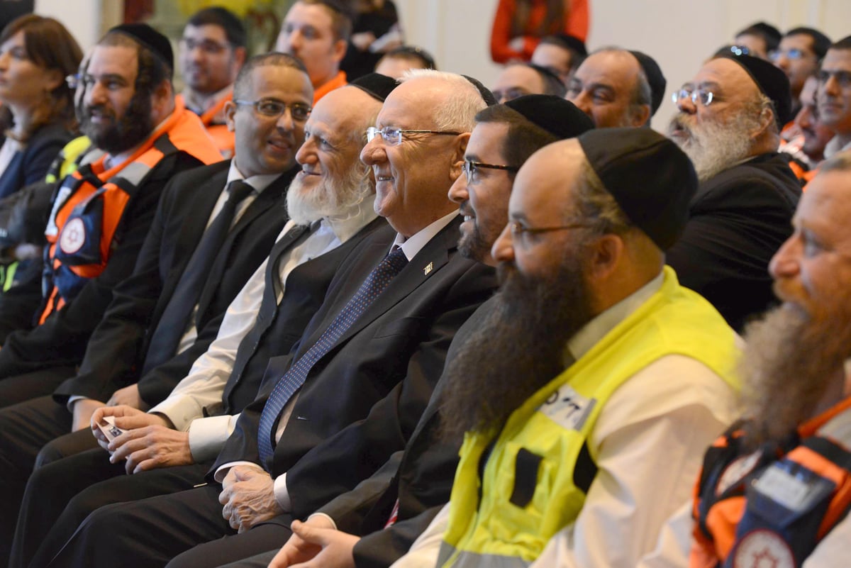 ריבלין: "חג החנוכה הוא חג של גבורת חובשי בית המדרש"