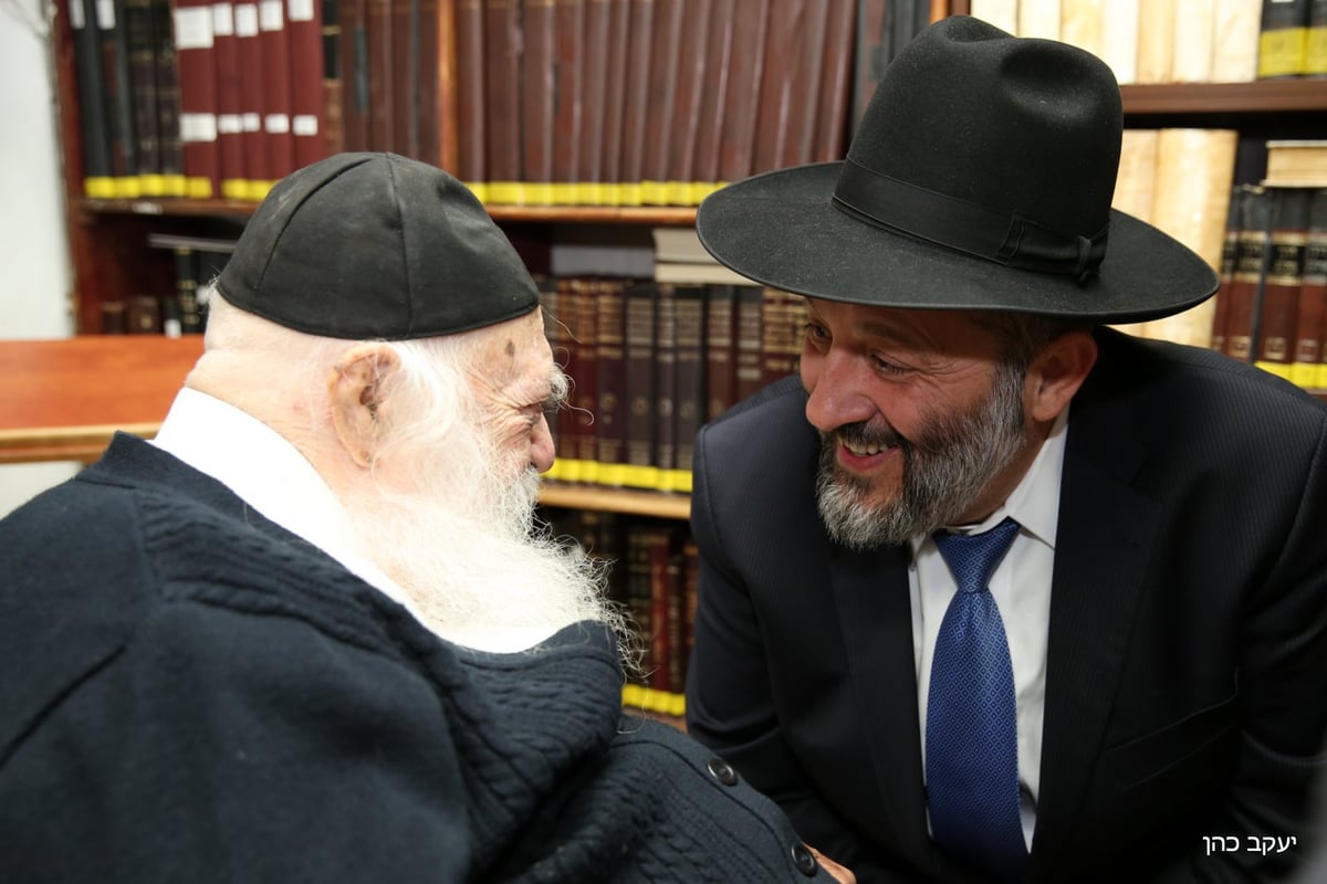 אריה דרעי הזמין את גדולי ישראל לחתונת בתו
