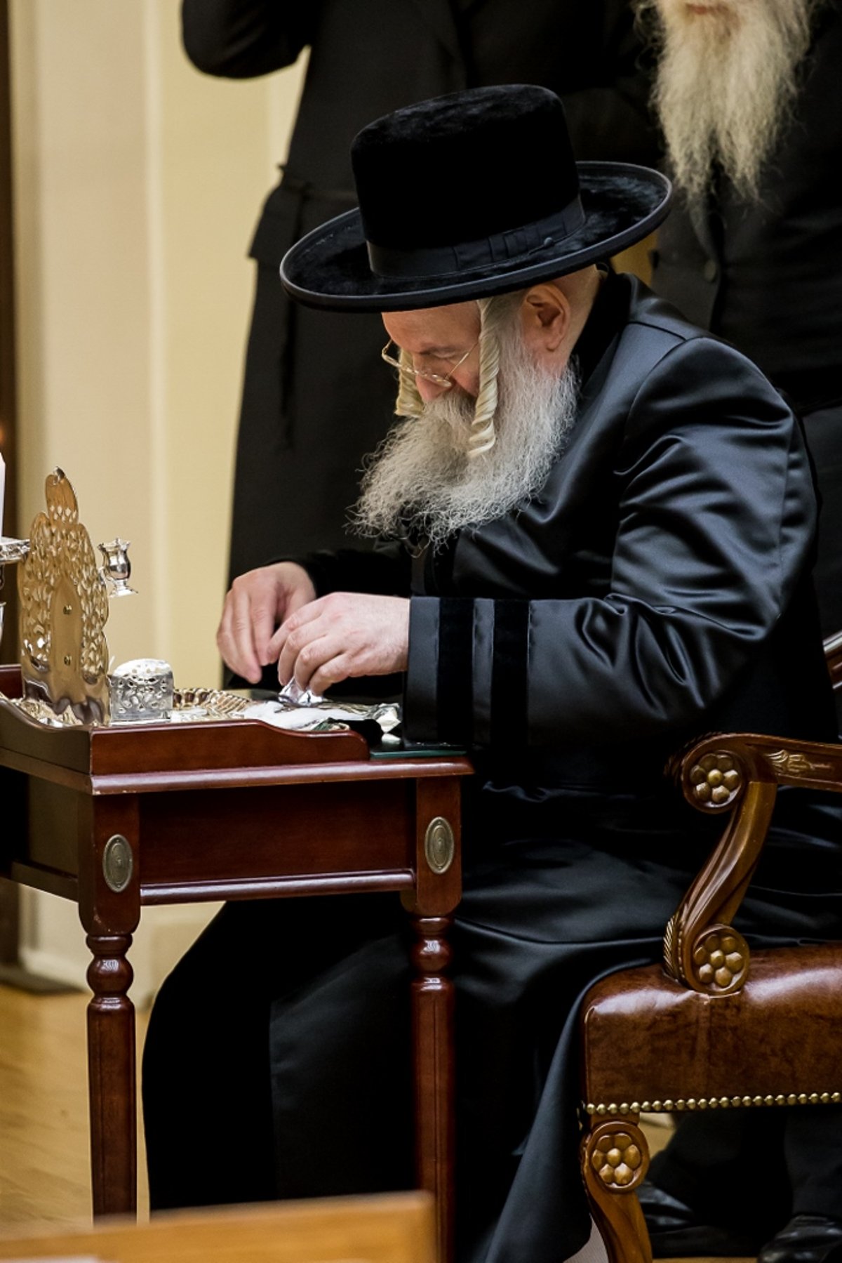 תיעוד ענק: ההדלקה בעשרות חצרות בארה"ב