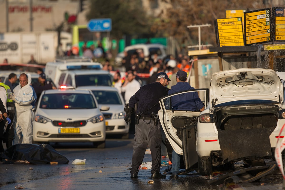 זירת פיגוע הדריסה בירושלים • גלריה