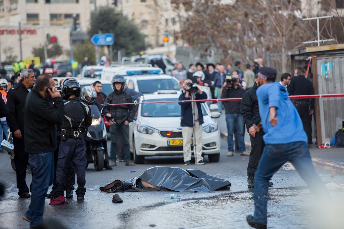 זירת פיגוע הדריסה בירושלים • גלריה