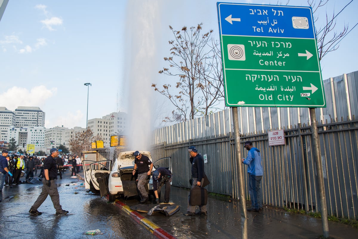 זירת פיגוע הדריסה בירושלים • גלריה