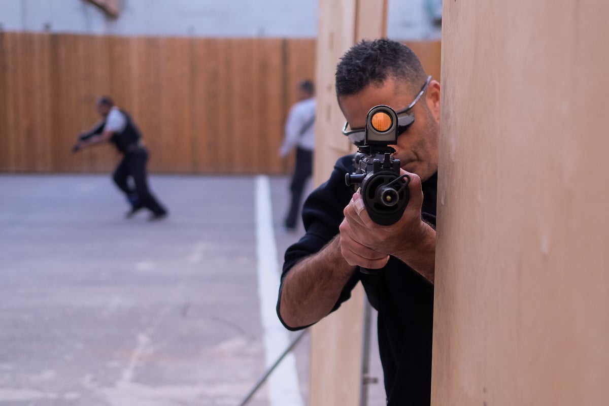 אנשי משמר הכנסת באימון ירי • תמונות