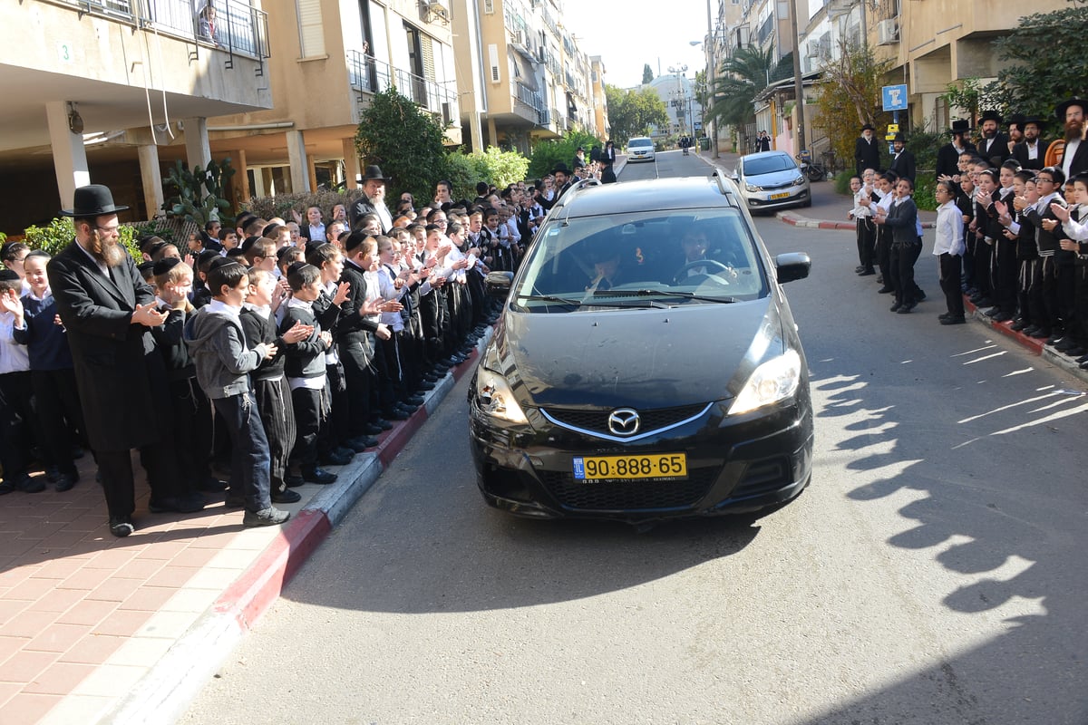 גדולי ישראל התגייסו להצלת חיידר תשב"ר המיתולוגי • תיעוד