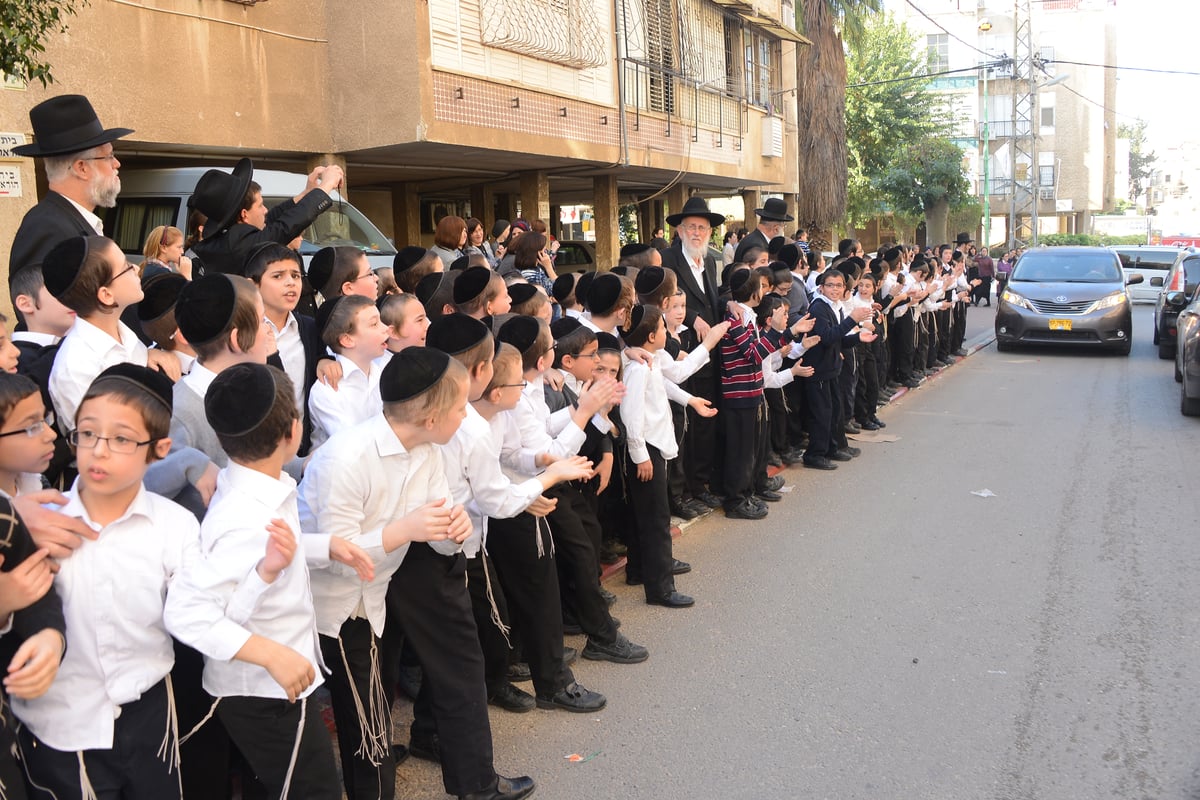 גדולי ישראל התגייסו להצלת חיידר תשב"ר המיתולוגי • תיעוד