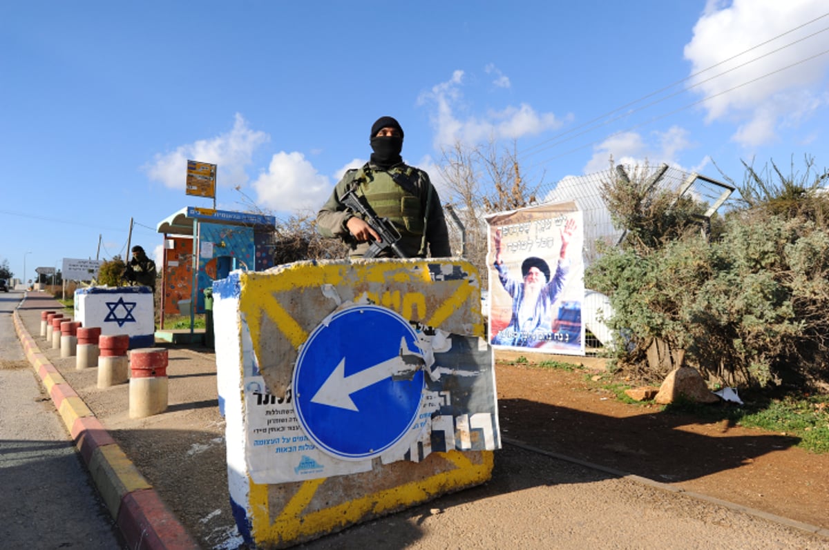 נשקים וכובעי גרב: כך שומרים על צומת גוש עציון