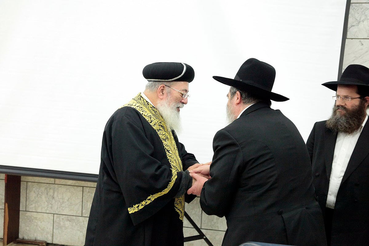 שנה לפטירת רבו של כפר חב"ד הגרמ"ש אשכנזי זצ"ל • גלריה