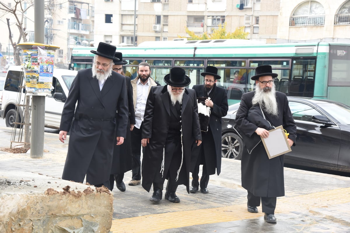 תיעוד: היום הראשון במסע האדמו"ר מסקווירא בישראל