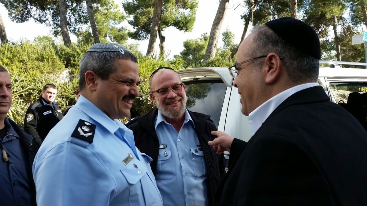 י-ם: המפכ"ל הגיע לחזק את הפעילות עם הנערים הנושרים