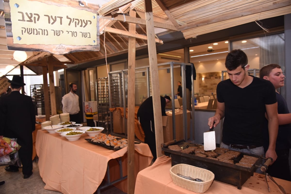 צפו בגלריה: חסידות צאנז עושה שוק מחניודה