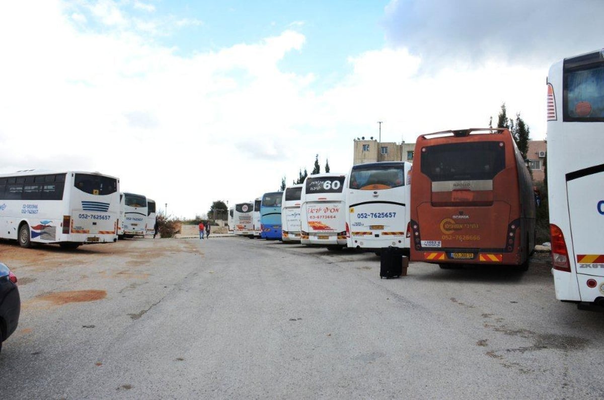 תיעוד ענק: הרבי מסקווירא שבת במירון