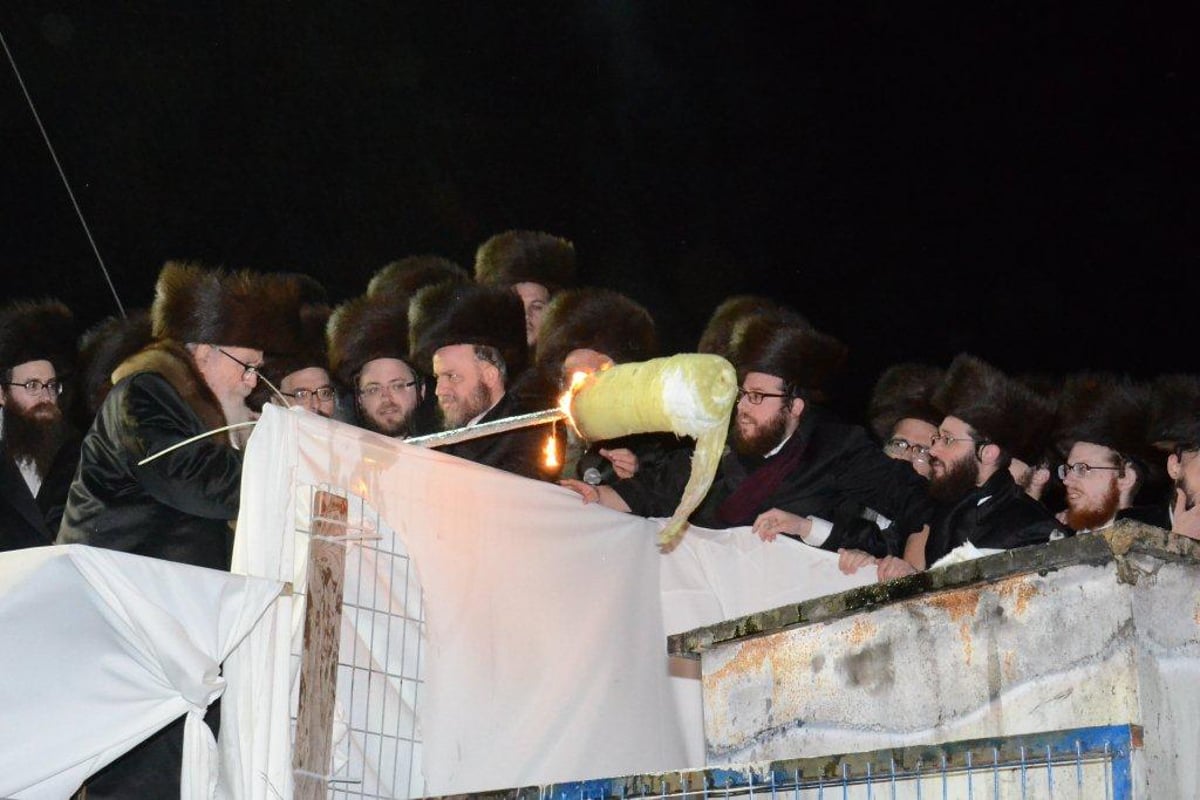 תיעוד ענק: הרבי מסקווירא שבת במירון