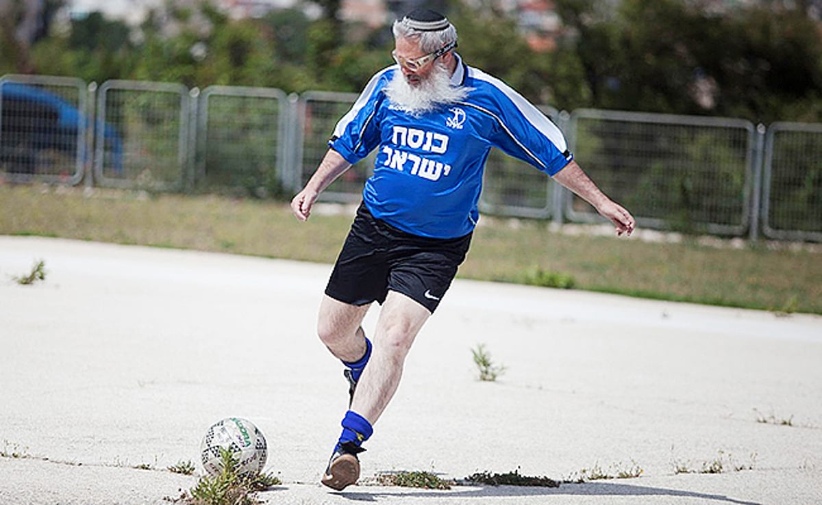 בן דהן על המגרש