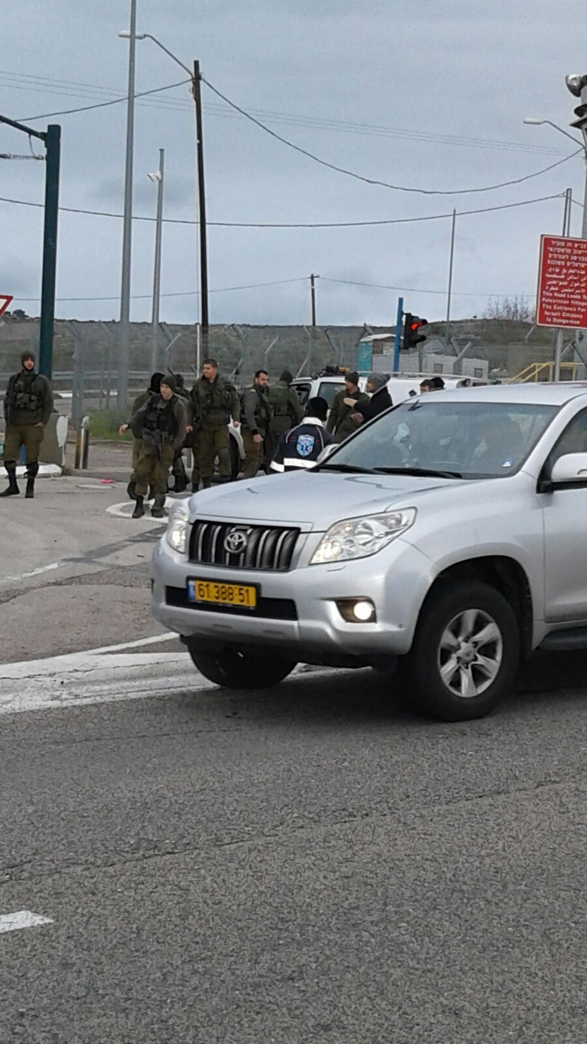 סמוך לבית חורון: רכב פרץ את המחסום ופצע חייל באורח קל