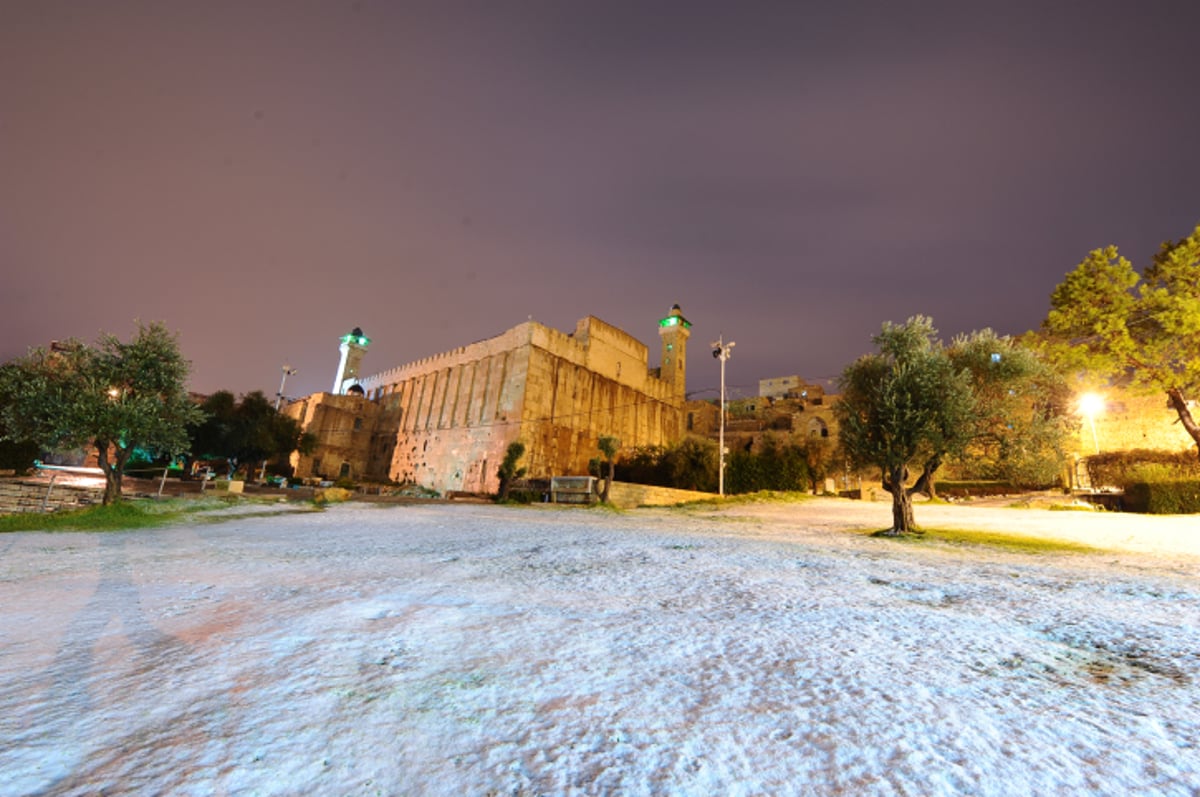 גלריה מרהיבה: העיר חברון מושלגת