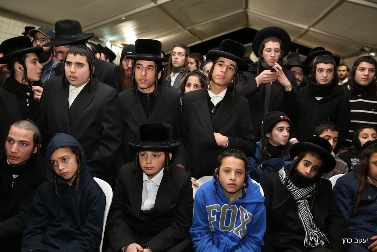 דרעי בהילולת המורא"ש ביבנאל: "קירב וחיזק אותי בשעות הקשות. נתן גיבוי באומץ"