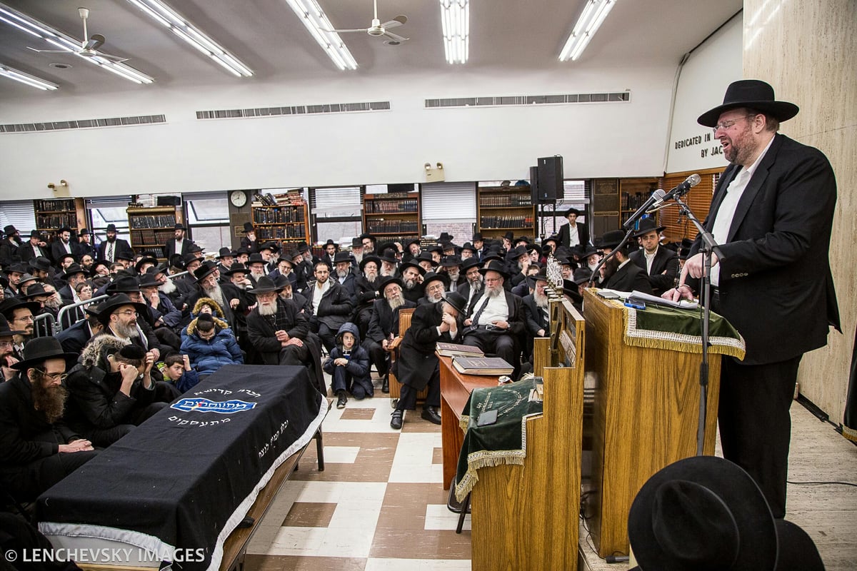 צפו: פלטבוש נפרדה מראש ישיבת "תורה ודעת"