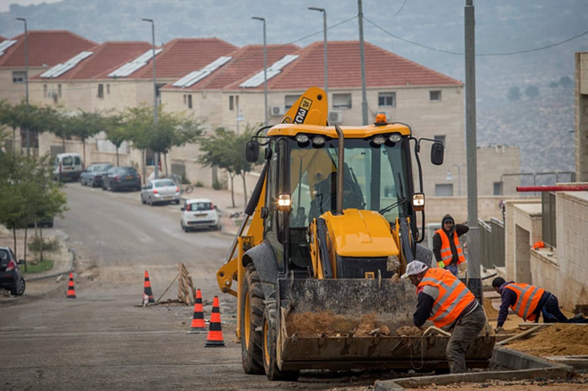 פועלים ערבים בביתר עילית. אילוסטרציה, למצולמים אין קשר לנאמר בידיעה