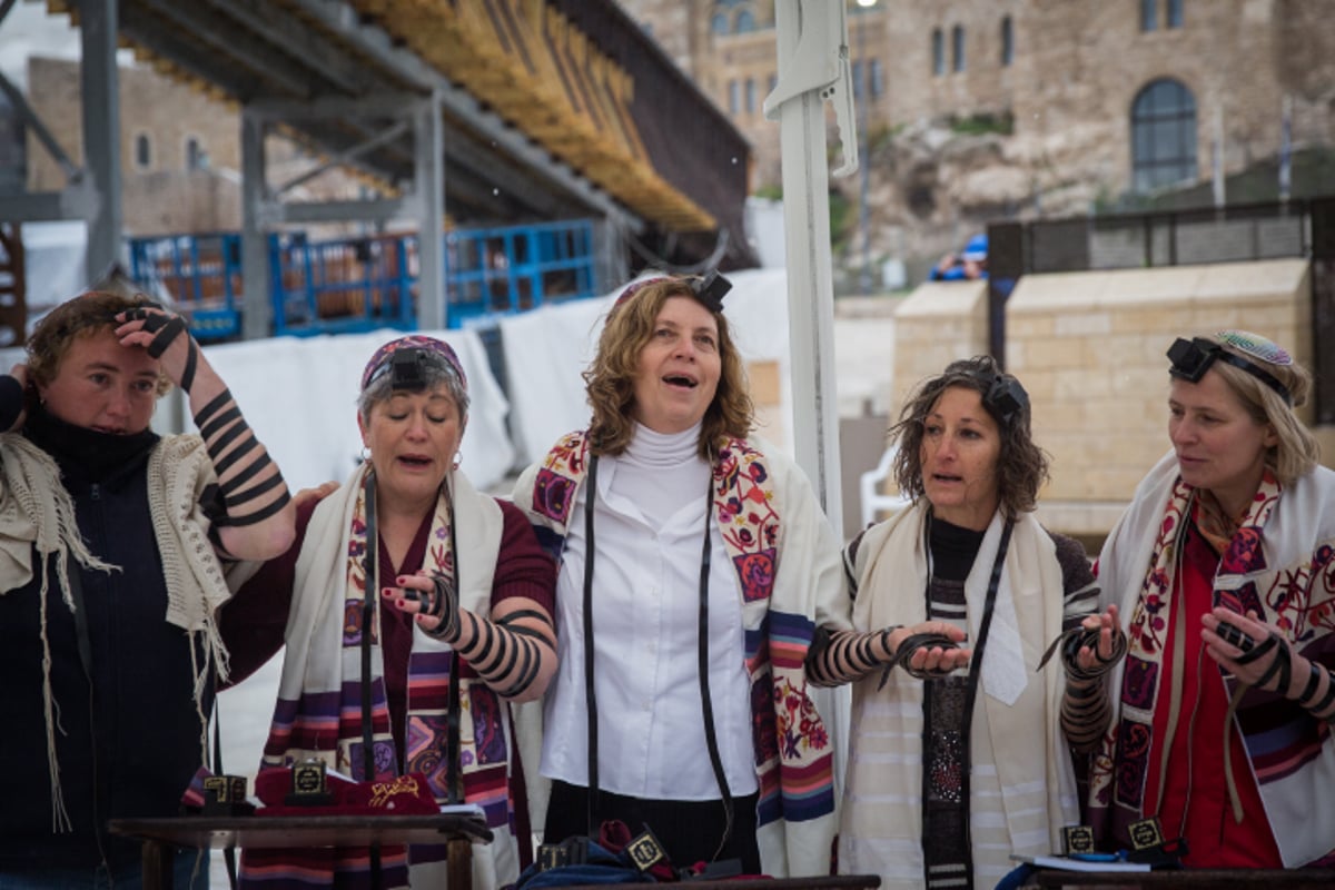 הכותל הרפורמי? נשות הכותל ממשיכות לבזות את הכותל המערבי