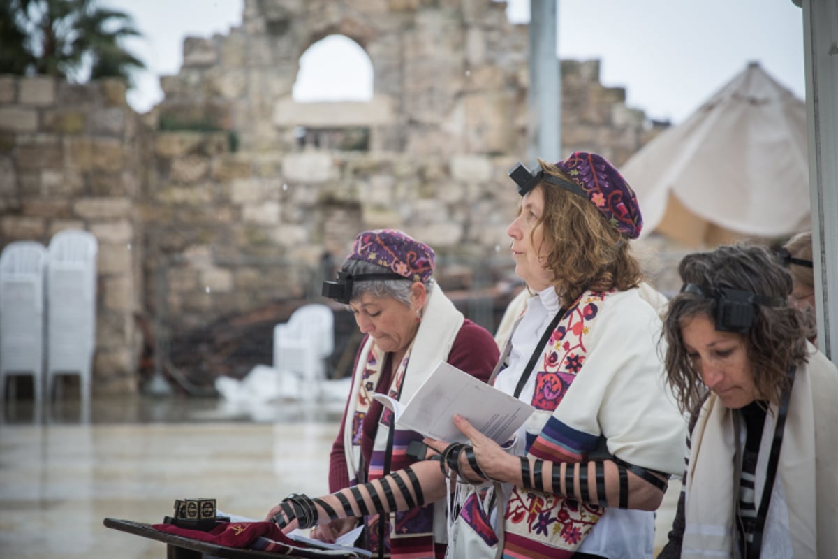 הכותל הרפורמי? נשות הכותל ממשיכות לבזות את הכותל המערבי