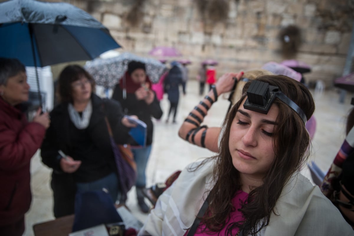 הכותל הרפורמי? נשות הכותל ממשיכות לבזות את הכותל המערבי