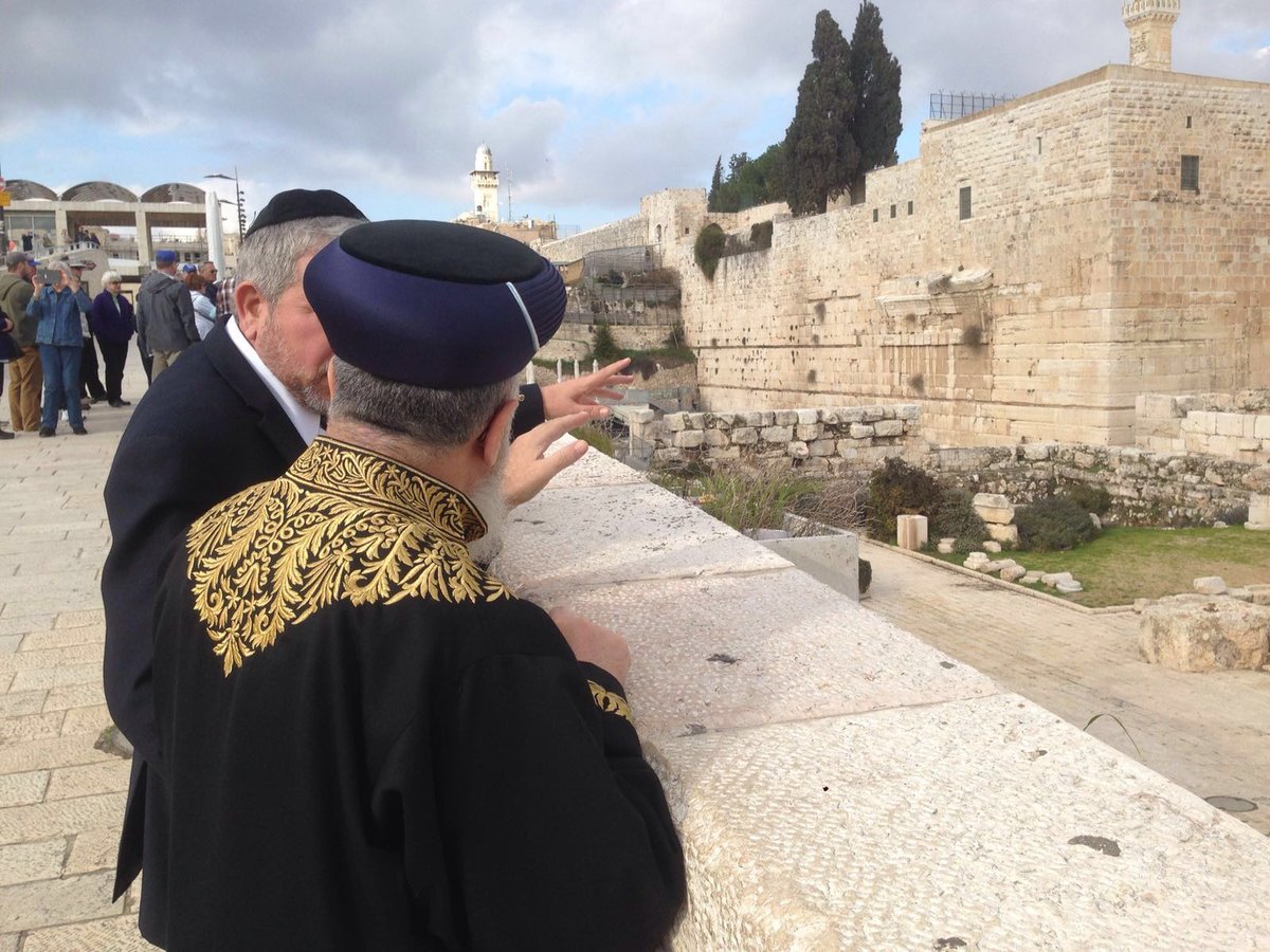 הראשון לציון בדק את "רחבת הרפורמים" בכותל המערבי