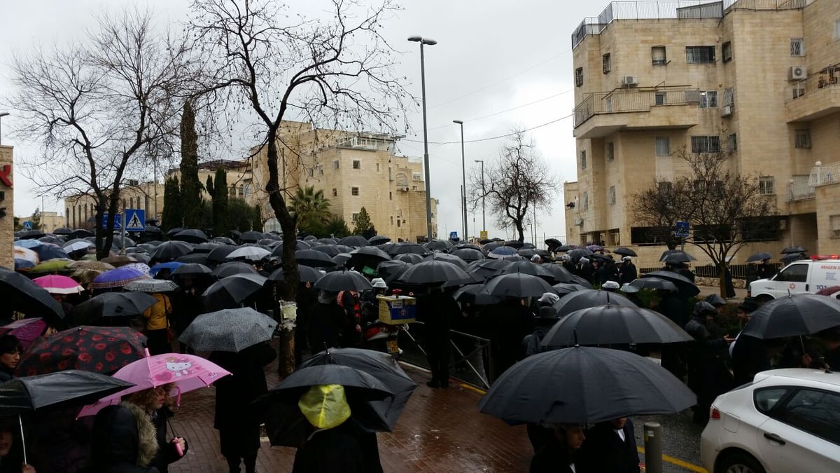 בן הרבי הזהיר: "הרבי לא יסלח למי שיעשה פילוג בין האחים"