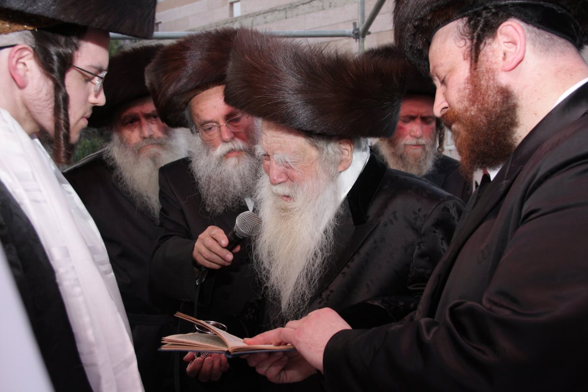 גלריה שניה: מראות חייו של הרבי מערלוי זצ"ל