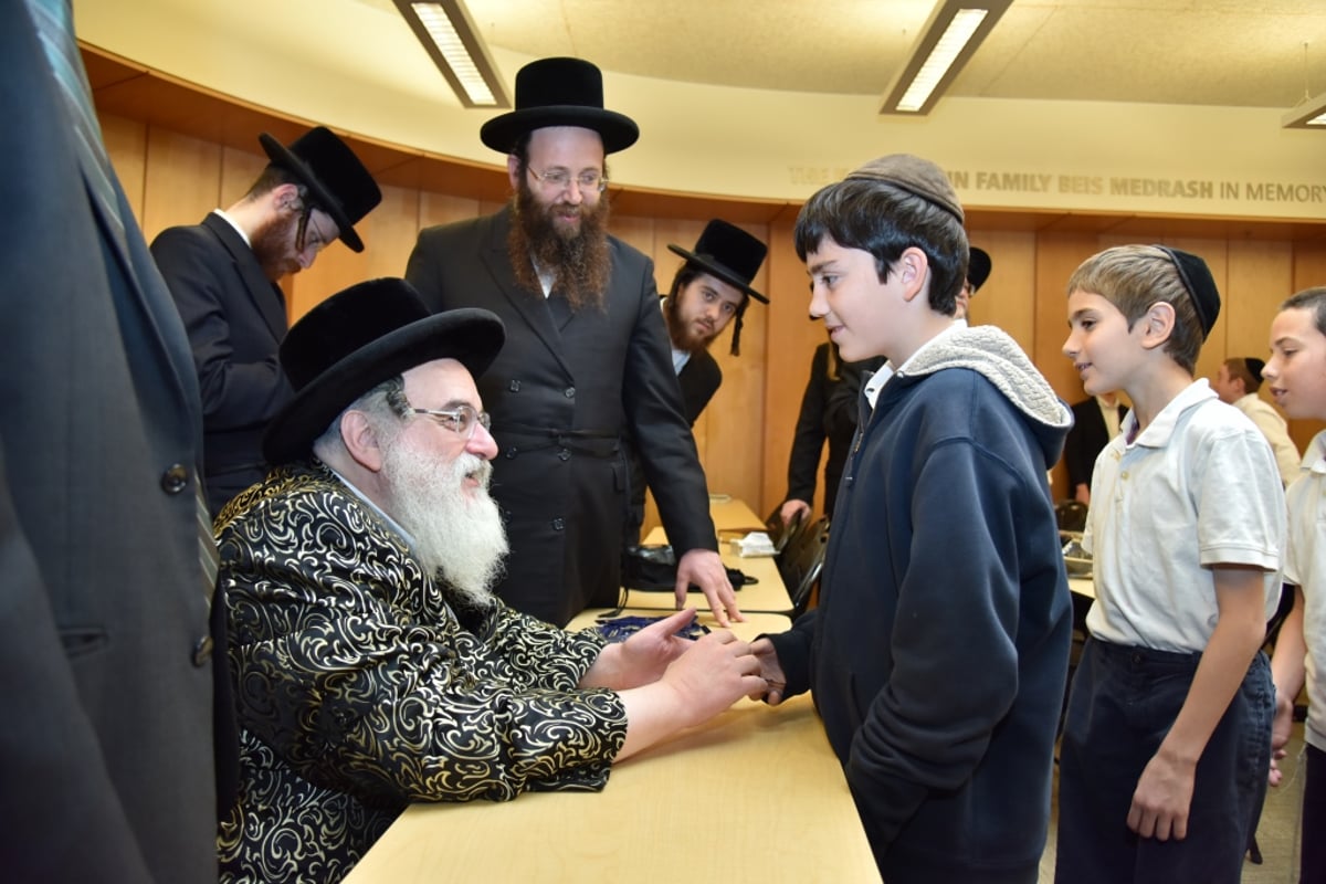 גלריה מסכמת: ביקור הרבי מויז'ניץ בלוס אנג'לס