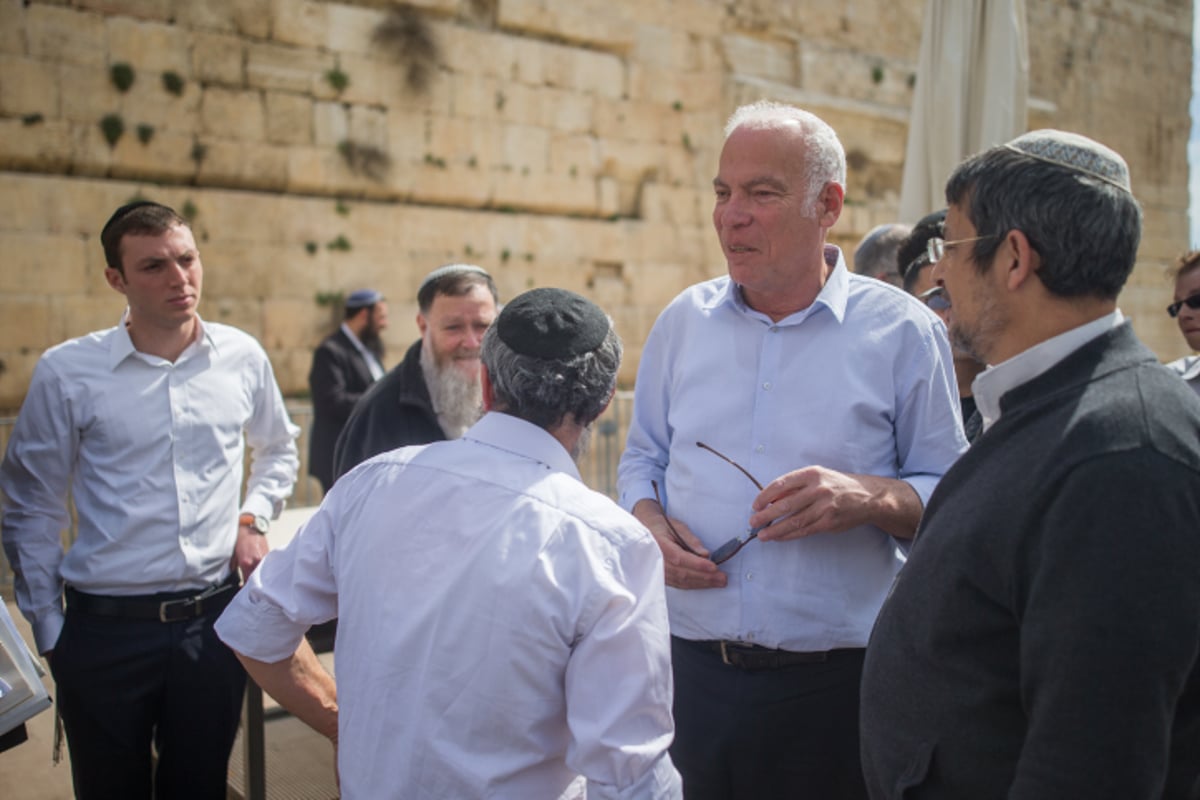 אורי אריאל נגד ראש הממשלה: הפר את הסטטוס קוו