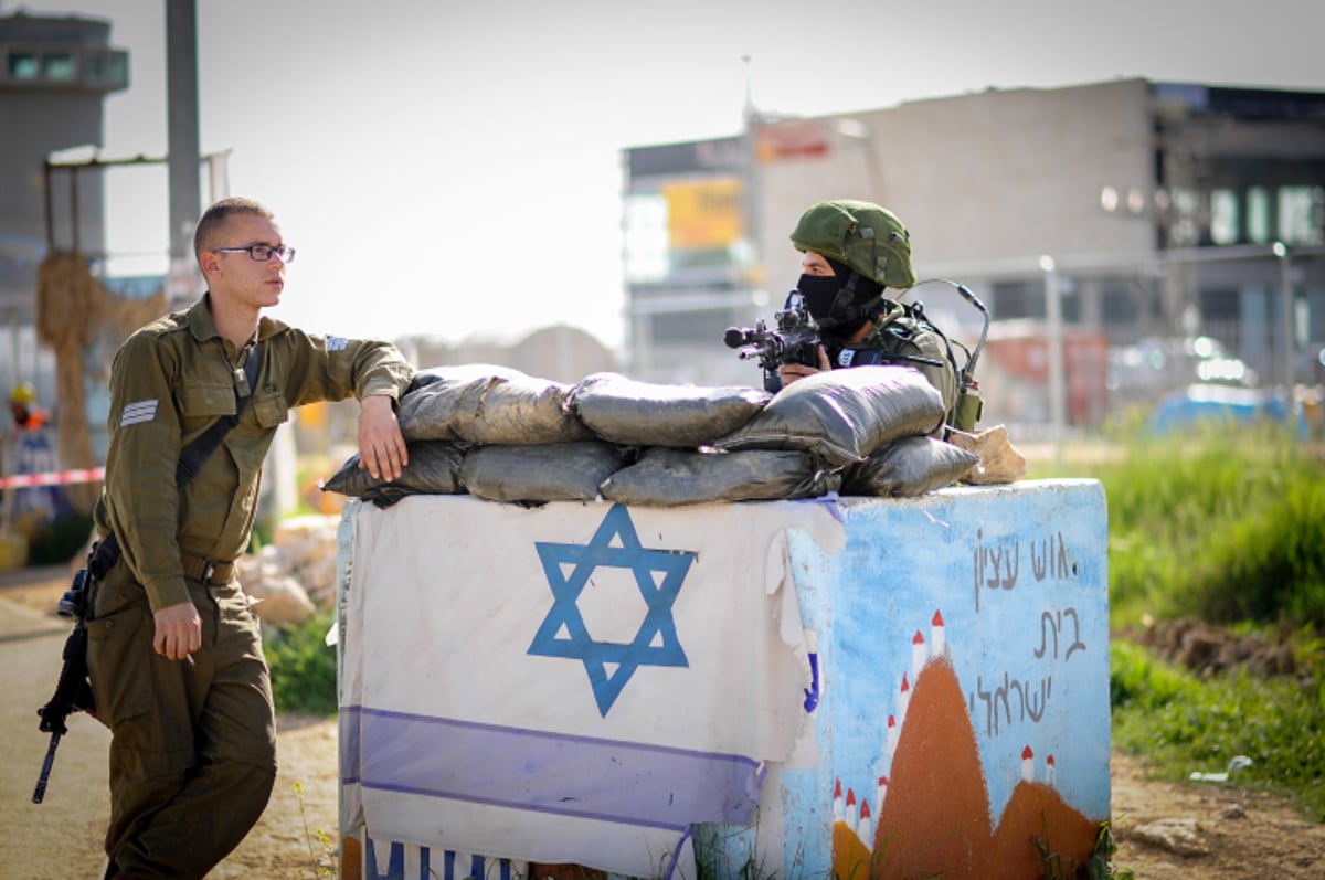 כך מאבטחים את צומת גוש עציון • תמונות