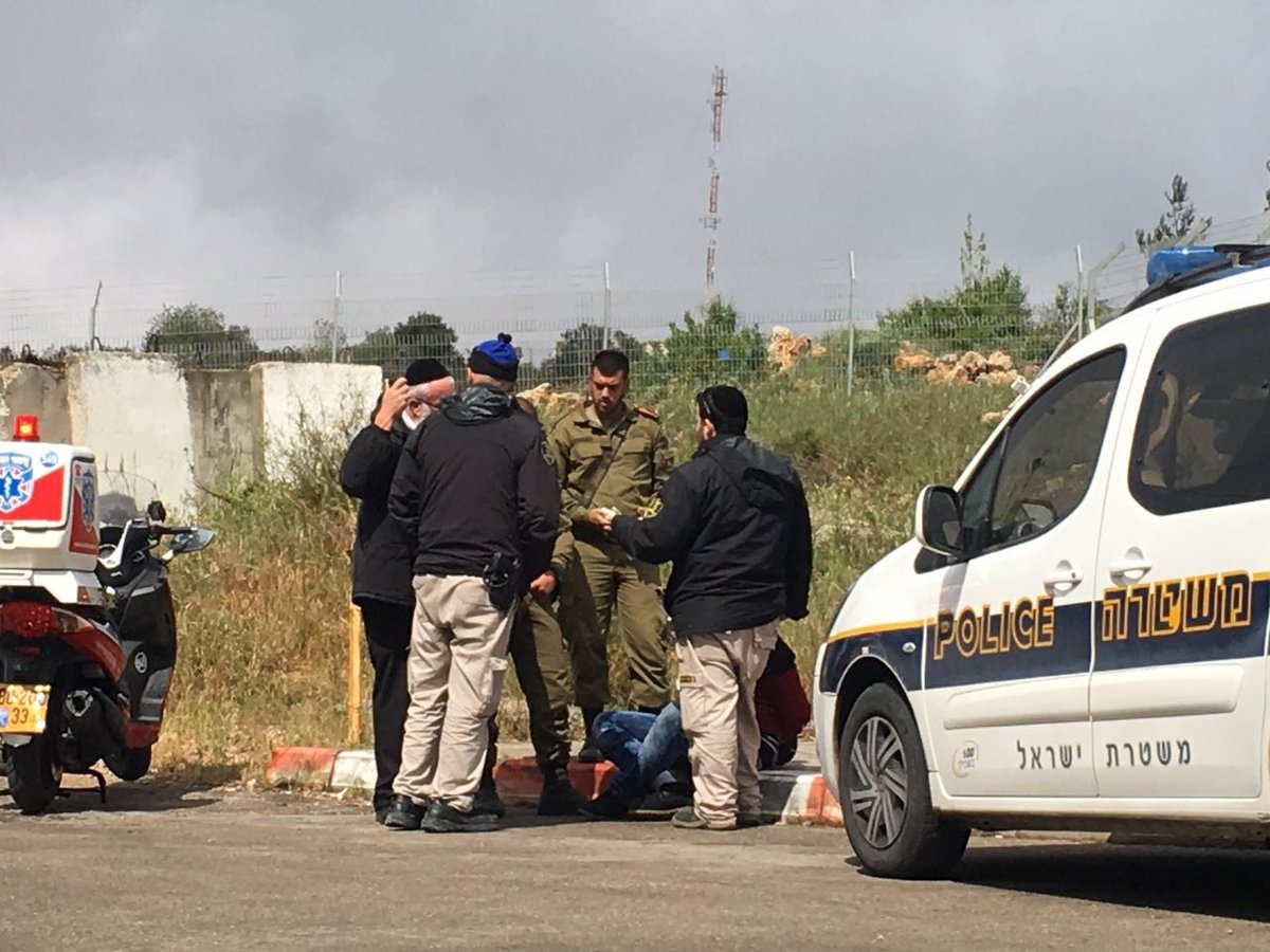 בכניסה לביתר עילית: חשוד עוכב לחקירה. צפו