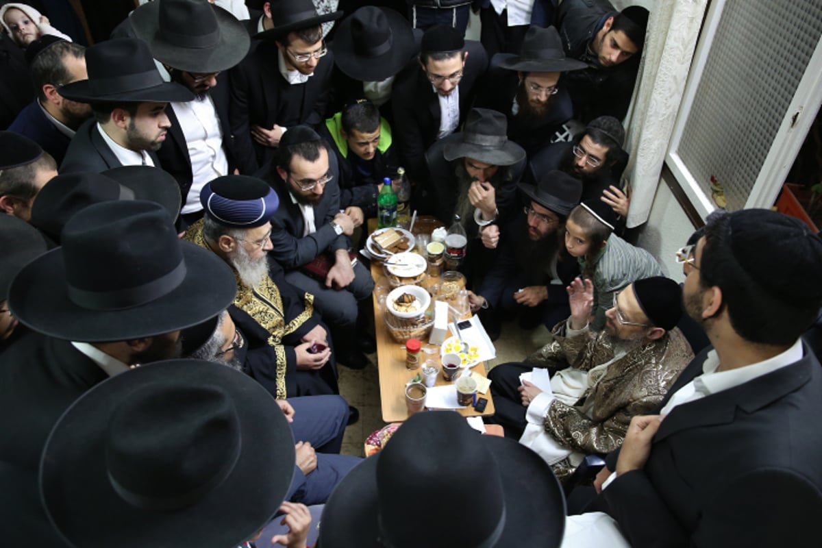 הראשון לציון ניחם את המקובל רבי דב קוק • תיעוד