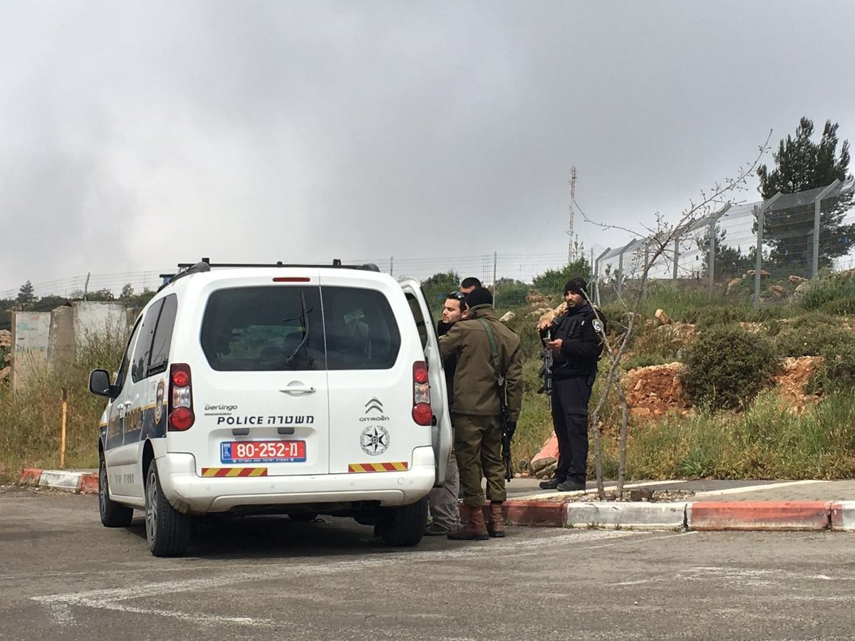 בכניסה לביתר עילית: חשוד עוכב לחקירה. צפו