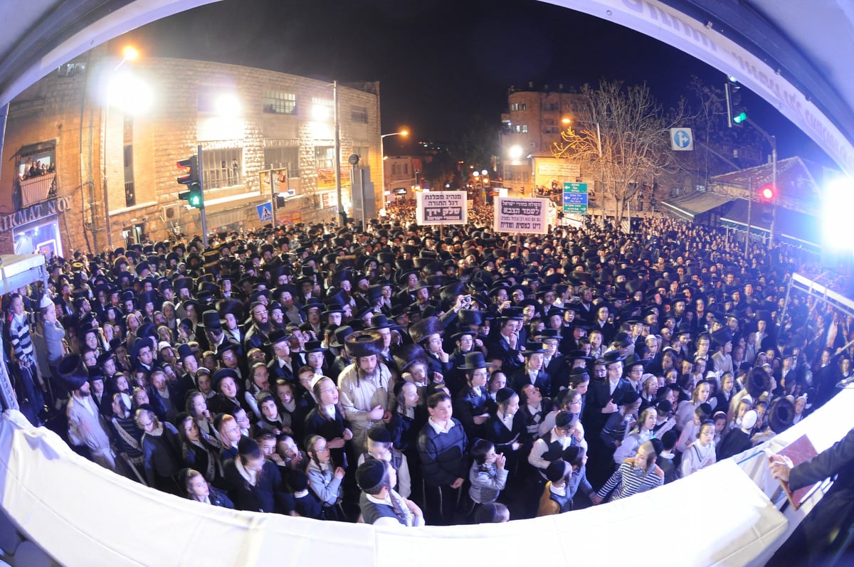 'העדה' חגגה עם העריק האתיופי ששוחרר • צפו