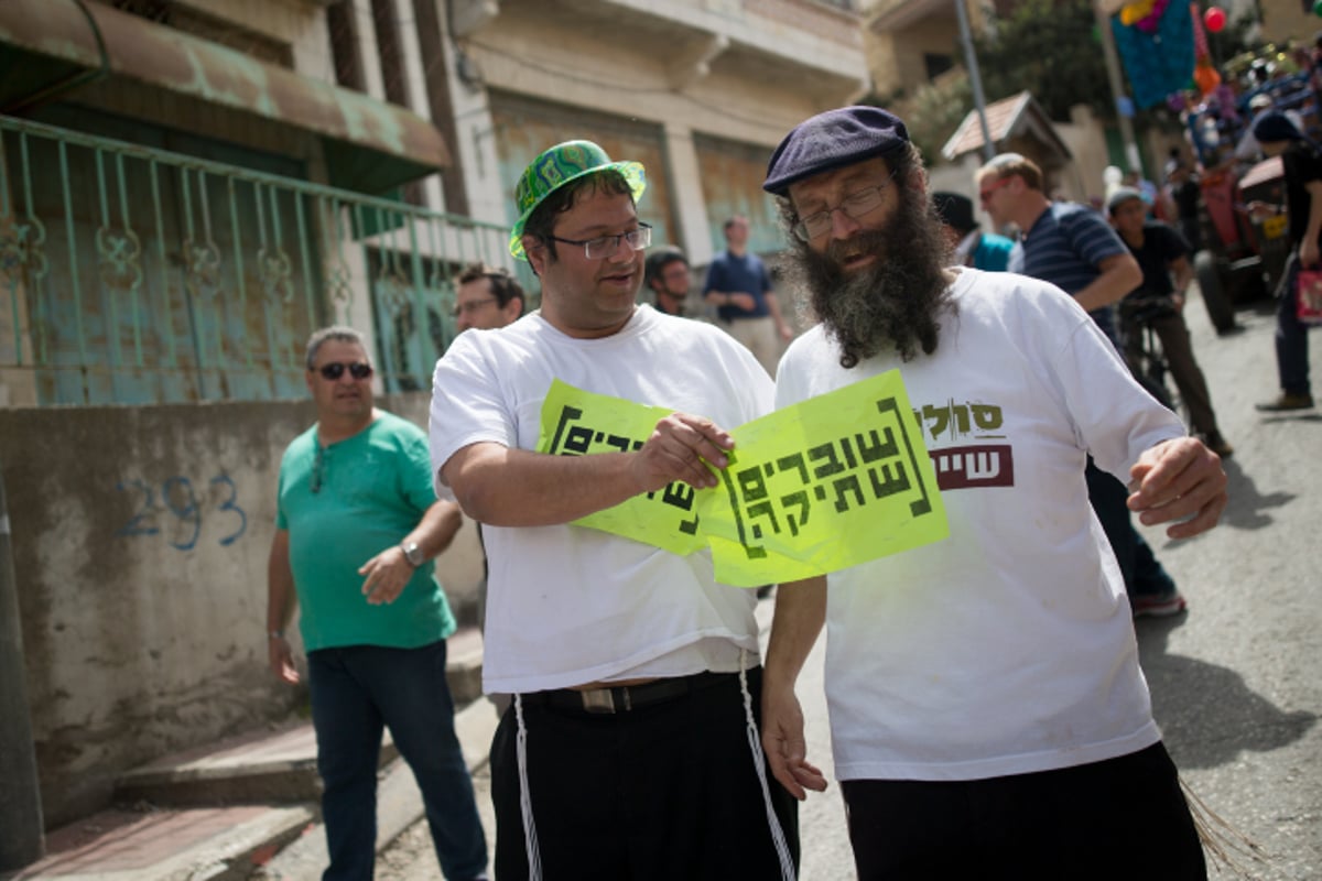 גלריה צבעונית: חגיגות פורים בחברון