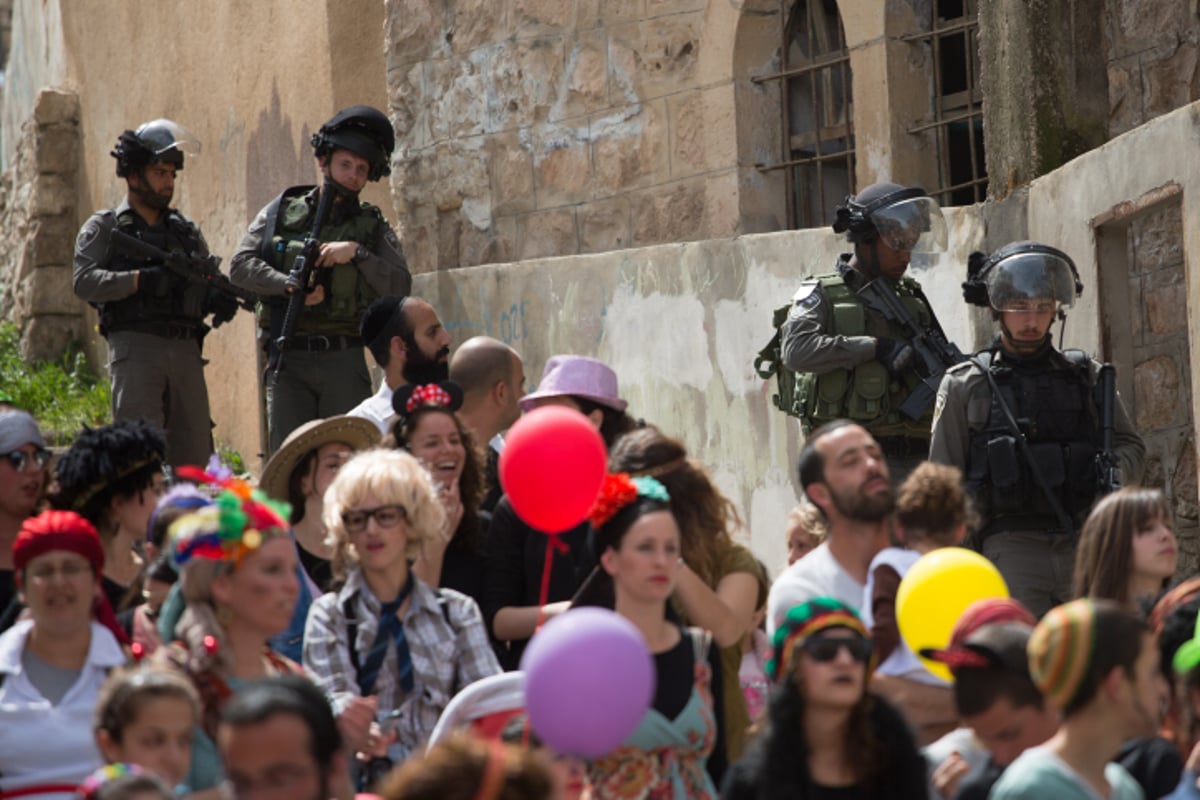 גלריה צבעונית: חגיגות פורים בחברון