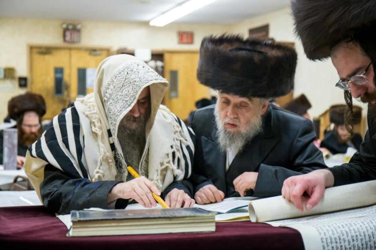 גלריה ססגונית: חגיגות פורים בניו יורק