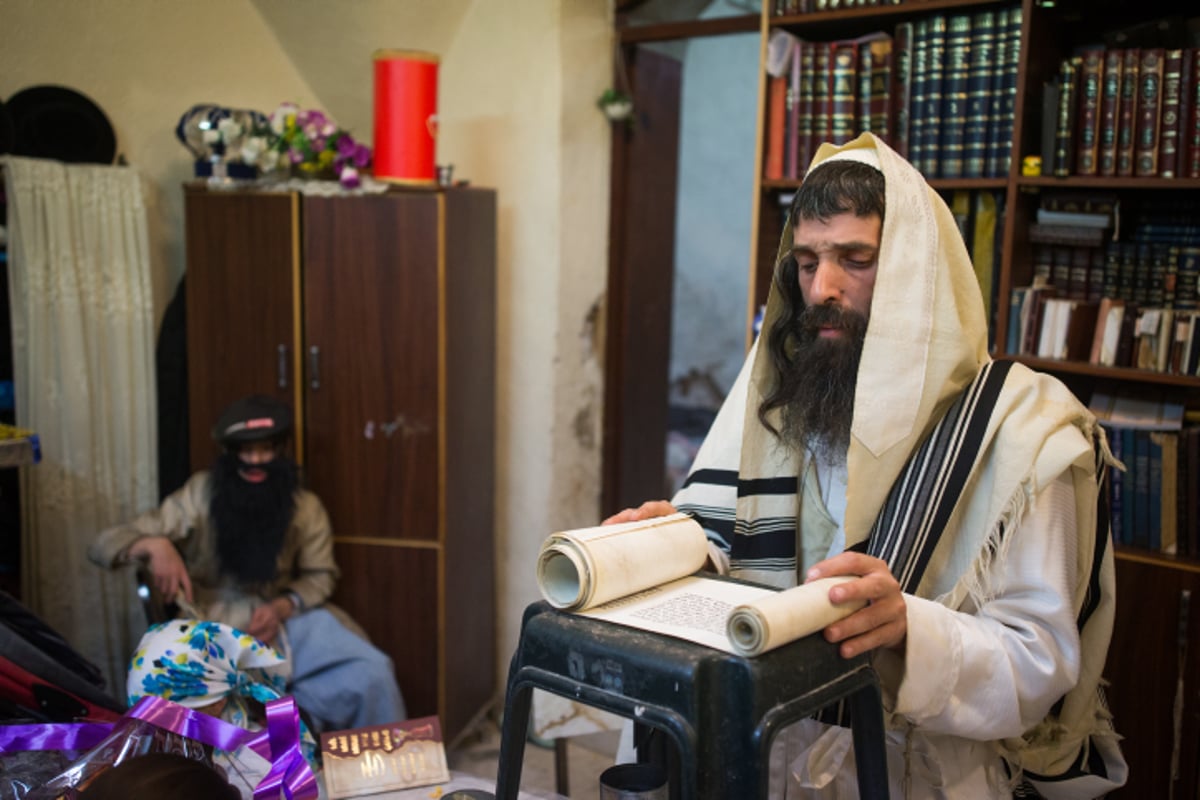 גלריה ירושלמית: פורים במאה שערים וסימטאותיה