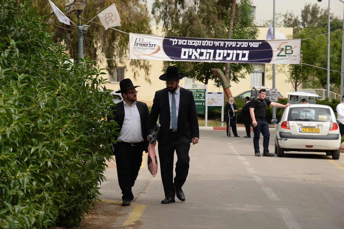 היום הראשון של ועידת 'דגל התורה' • צפו