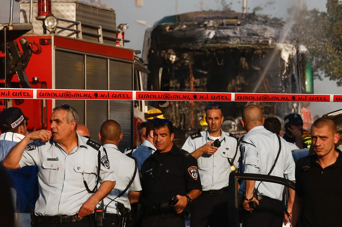 דם, אש ועשן: תיעוד מזירת הפיגוע בירושלים