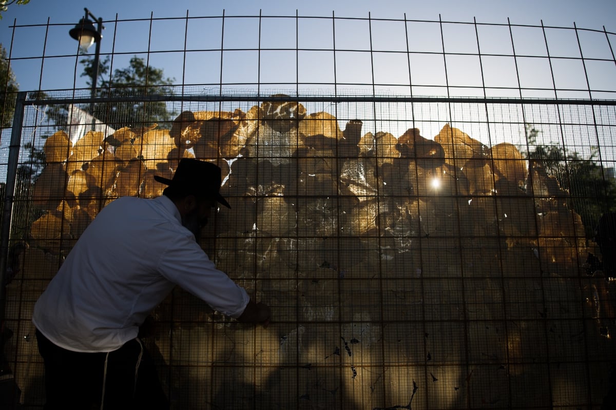 צפו בתיעוד: האם זו המצה הגדולה בעולם?