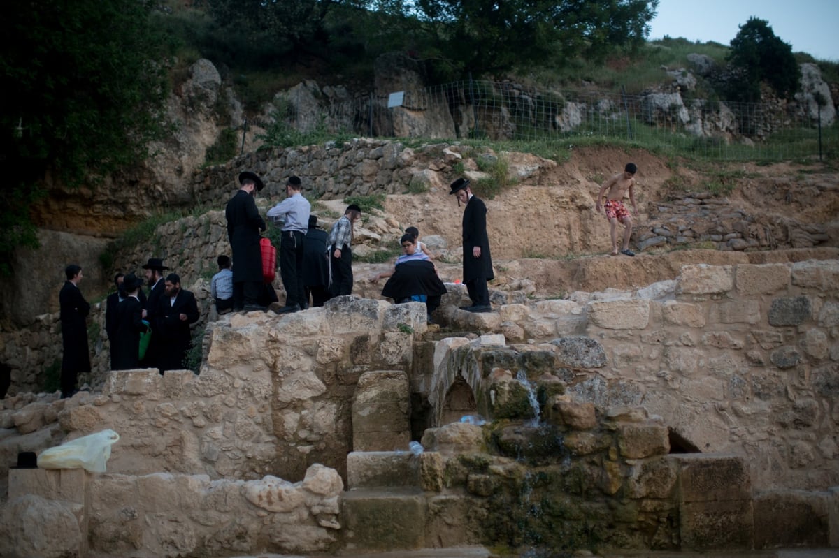 בריקוד ולצד הטובלים: שאיבת 'מים שלנו' בהרי ירושלים