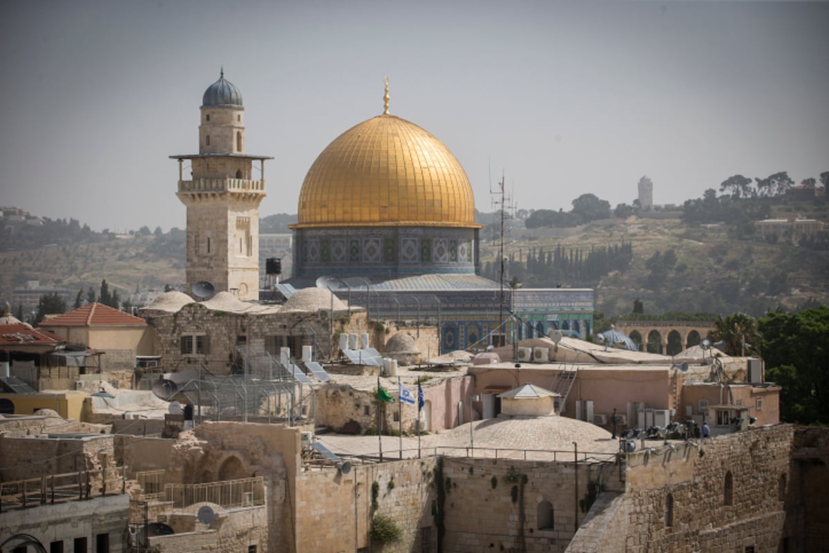 תיעוד ענק: אלפים ב'ברכת הכהנים' בכותל המערבי