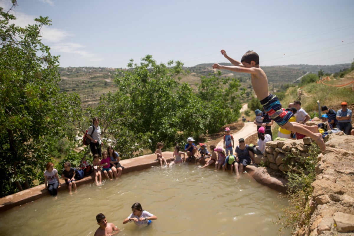 עם ישראל יוצא לטייל • תיעוד ענק