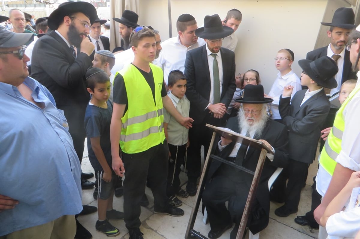 הגרב"ד פוברסקי ביקר בביתו של יצחק פינדרוס