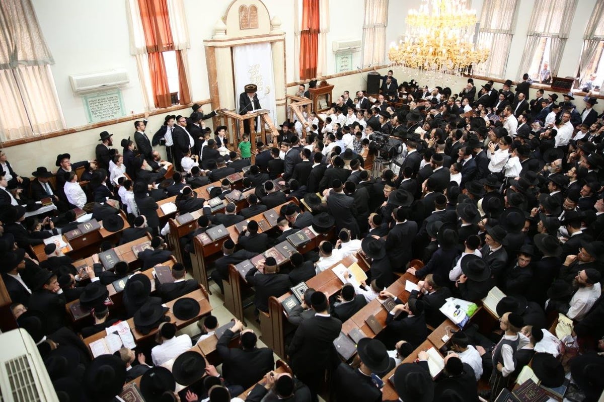 צפו: מעמד "הקבלת פני רבו" אצל הגר"ש אוירבך