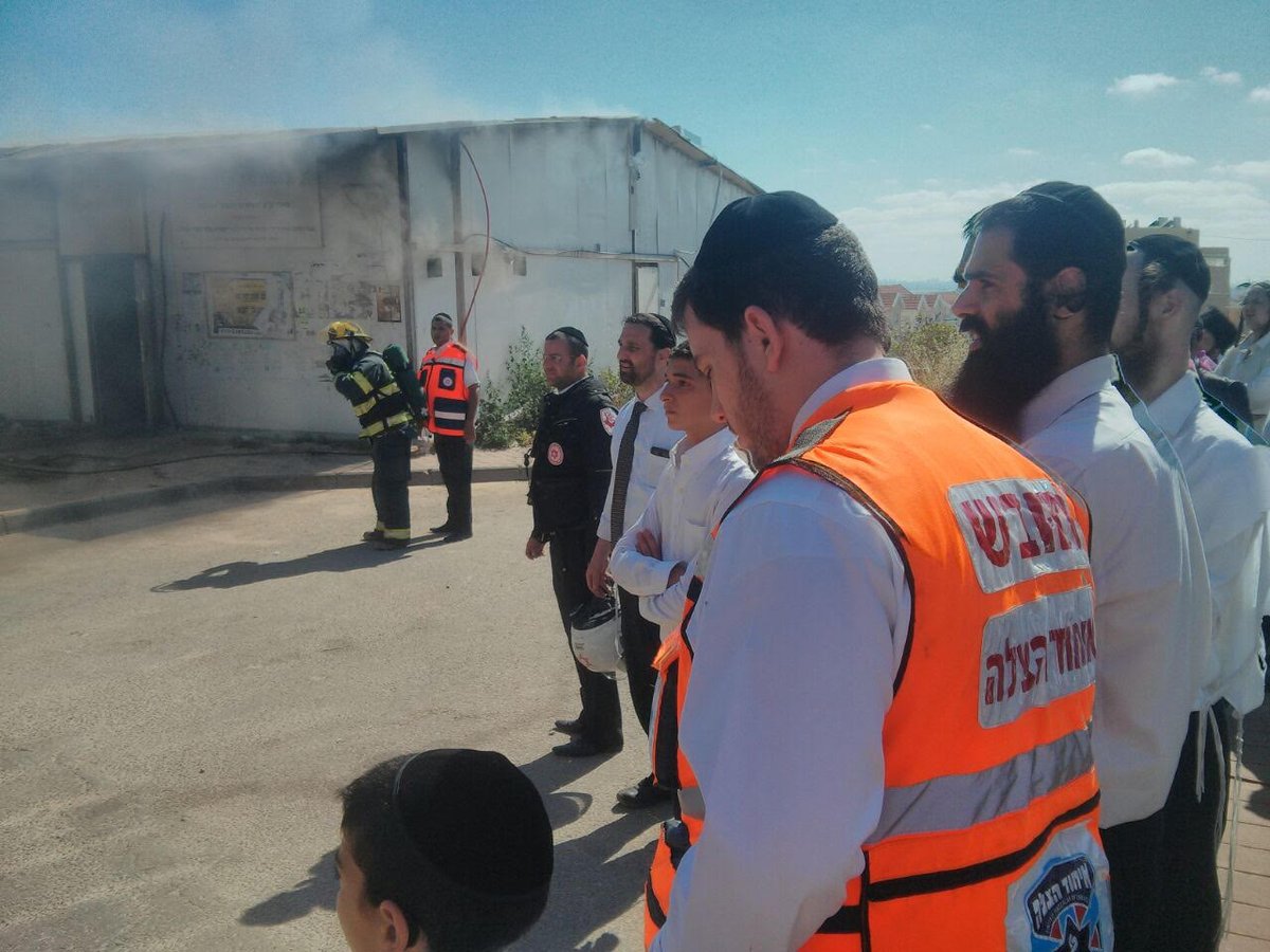 שרפה בקראוון בית הכנסת של חסידי ברסלב